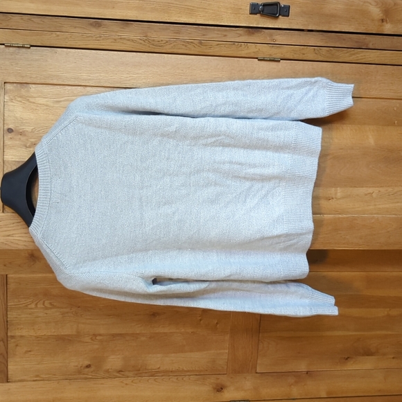 Banana Republic Grey Crew Neck Sweater - Picture 4 of 6